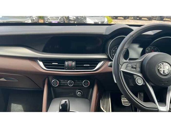 Alfa Romeo Stelvio STELVIO 2.0 Turbo 280 Milano 5dr Auto 