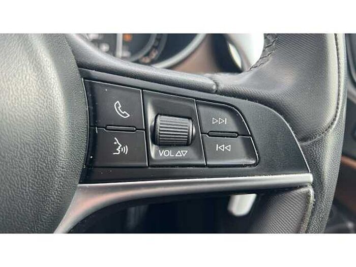 Alfa Romeo Stelvio STELVIO 2.0 Turbo 280 Milano 5dr Auto 