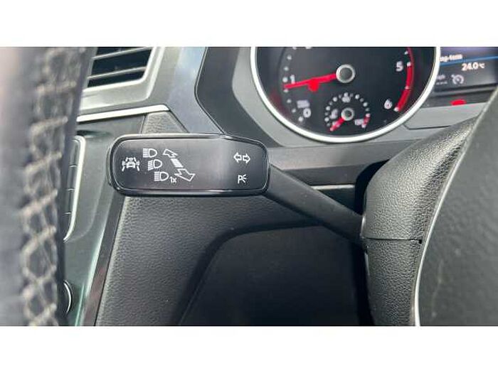 Volkswagen Tiguan TIGUAN 2.0 TDi 150 4Motion SE Nav 5dr DSG 