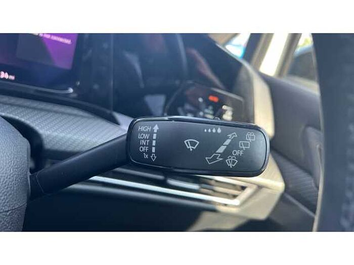 Volkswagen Golf GOLF 1.5 TSI R-Line 5dr 