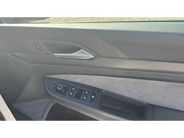 Volkswagen Golf GOLF 1.5 TSI R-Line 5dr 