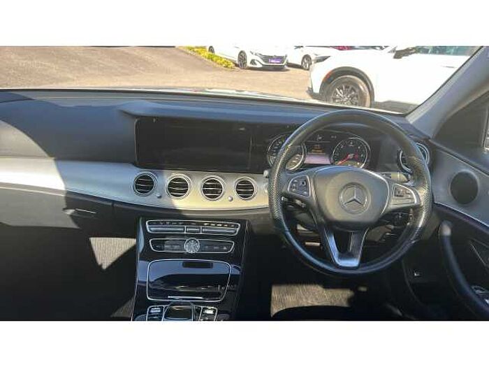 Mercedes-Benz E CLASS E220d SE Premium 5dr 9G-Tronic 