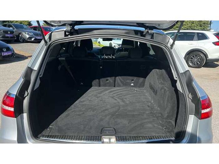 Mercedes-Benz E CLASS E220d SE Premium 5dr 9G-Tronic 