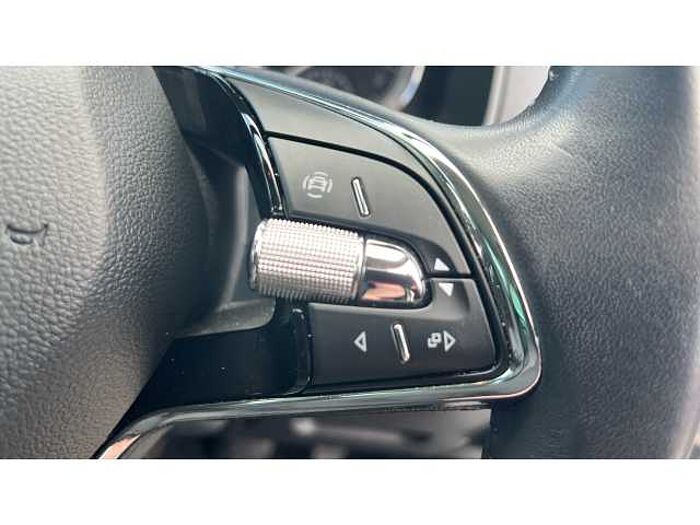 SKODA Karoq KAROQ 1.5 TSI SE L 5dr 