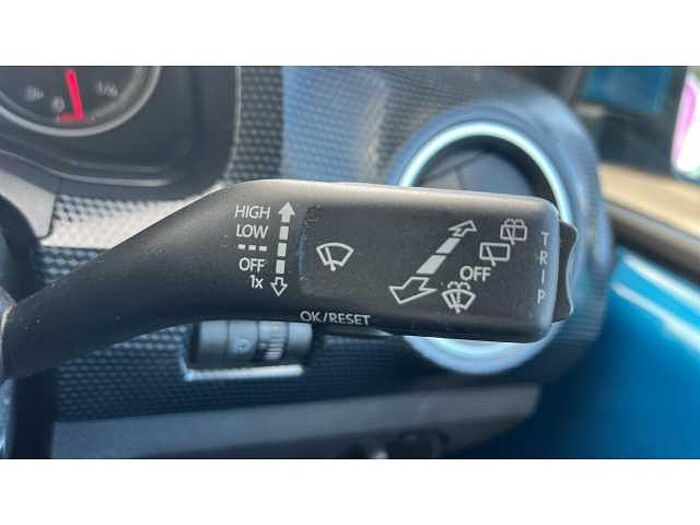 Volkswagen up! UP 1.0 65PS Up 5dr 