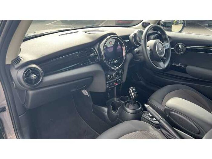 MINI Mini HATCHBACK 1.5 Cooper Classic 3dr Auto 