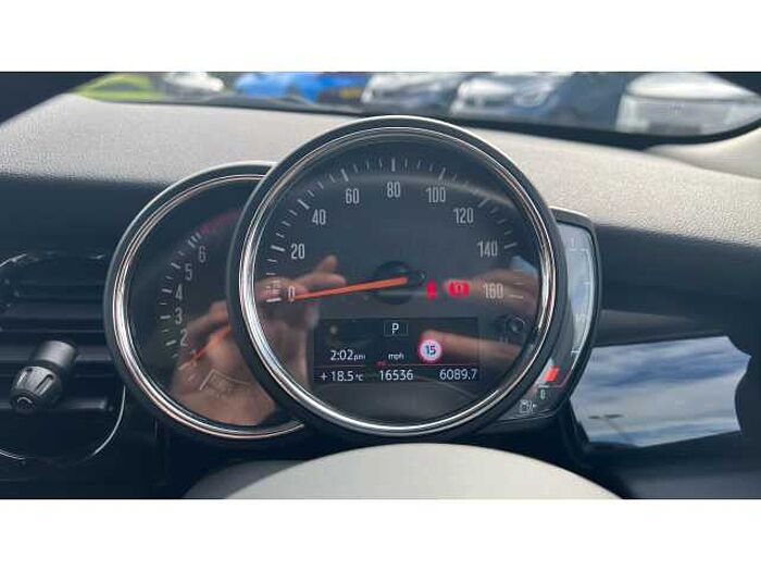 MINI Mini HATCHBACK 1.5 Cooper Classic 3dr Auto 