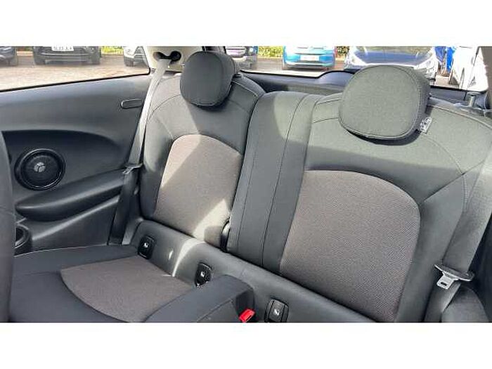 MINI Mini HATCHBACK 1.5 Cooper Classic 3dr Auto 