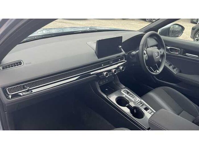 Honda Civic e:HEV Elegance 